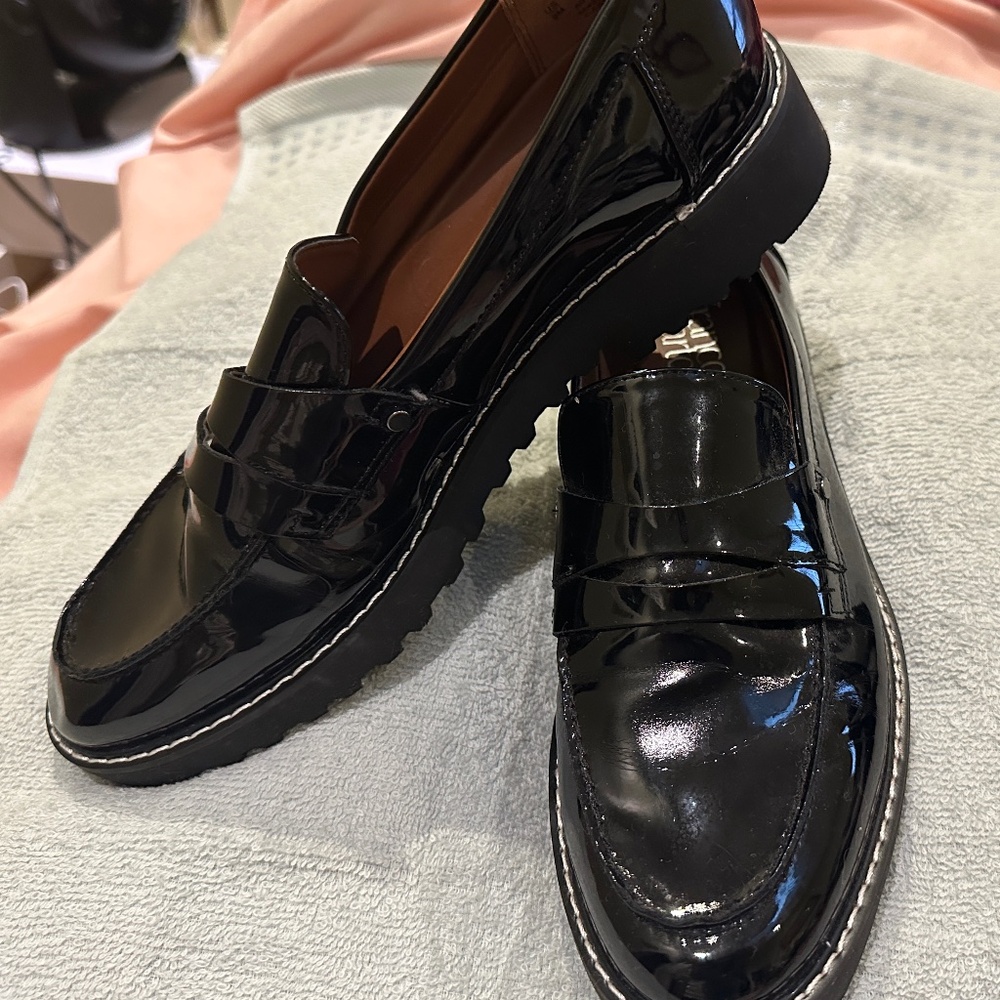 Women’s size 9 loafers
